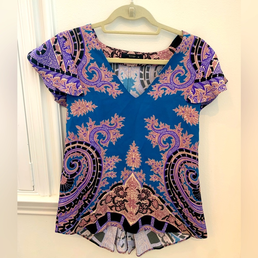 Etro size 42 patterned tee